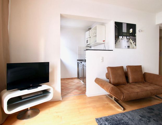 Stilvoll möbliertes Apartment im Herzen von Köln - Foto 1