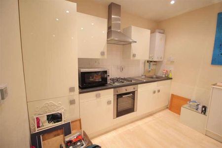 Finchley Road, London, NW11 - Photo 5