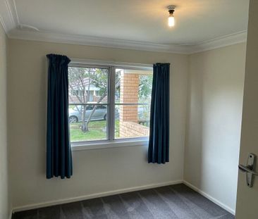 TIDY NORTH-CENTRAL 3 BEDROOM + STUDY HOME - Photo 5