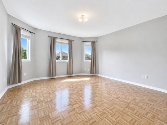 For Lease - 11 Cottinghill Way, Aurora, Ontario - Photo 1