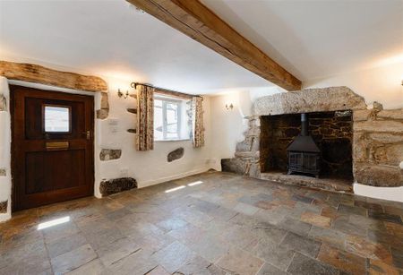 3 bedroom semi-detached house to rent - Photo 2