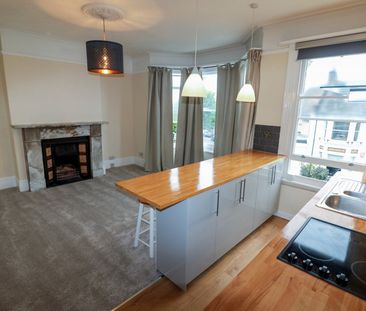 2 Bed Flat, Compton Road, BN1 - Photo 4