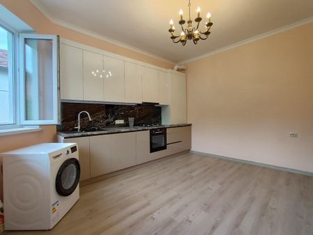 Oferim un apartament spre inchiriere cu 3 camere in zona Frunzisului - Photo 3