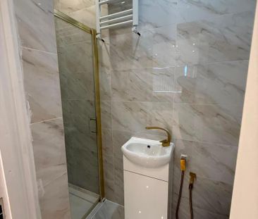 6 bedroom semi-detached house to rent - Photo 6