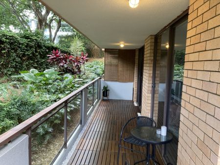 Superbly Presented Two Bedroom Apartment! - Photo 4