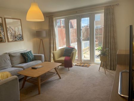 4 Bed End Terrace, Dunlop Avenue, LS12 - Photo 4