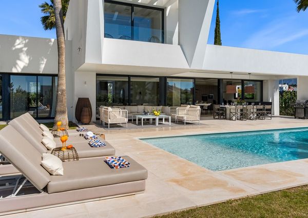 4 bedroom luxury Villa for rent in El Paraíso, Andalusia