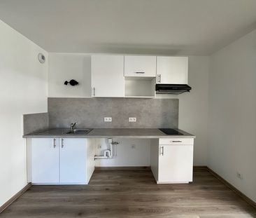 Appartement Le Petit Quevilly 1 pièce(s) 31.92 m2 - Photo 1