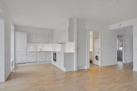 Lys og rummelig 3'er med stort køkken alrum - Photo 2