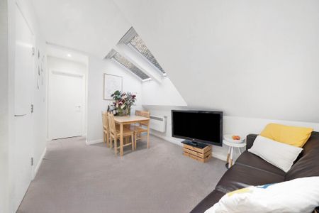 Price £3,500 pcm - Available 03/01/2026 - Furnished - Photo 2