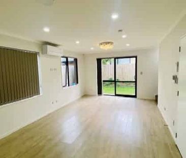 PAPAKURA, 3 BEDROOMS - Photo 1