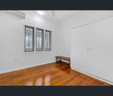 4/286 Lake Street, Cairns North, Qld 4870 - Photo 5