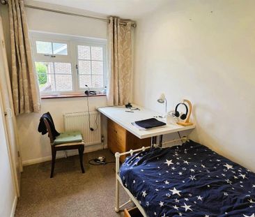 3 bedroom end of terrace house to rent - Photo 6