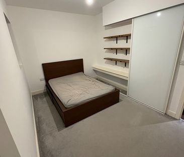 Studio Flat, Fabrick Square, B12 - Photo 4