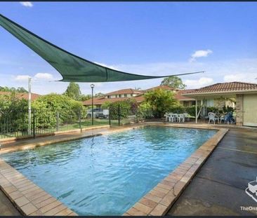 GREAT SINGLE STORAGE HOME! - Photo 2