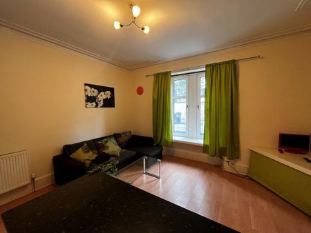 1 bedroom flat to rent - Photo 4