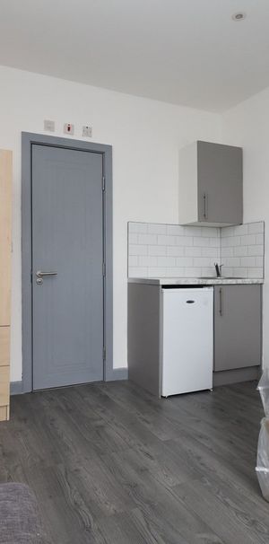 Studio Flat, Engleheart Road, SE6 - Photo 1