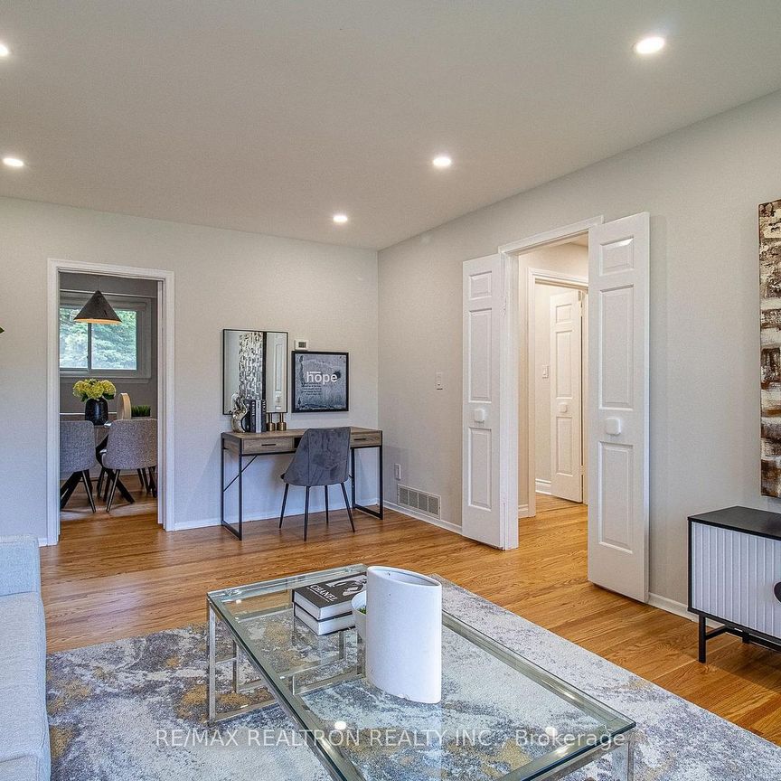 For Lease - 978 Wildwood Drive, Newmarket, Ontario - Photo 1