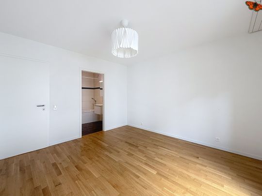 3½ ROOMS - Recent with a balcony! - Photo 1