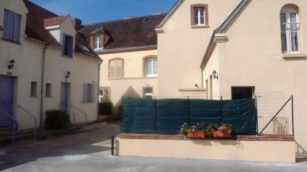 Location Appartement 1 pièce 11m² SULLY SUR LOIRE 45600 - Photo 5