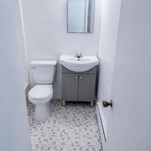 1 CH - 1 SDB - Montréal - $1,095 /mo - Photo 3