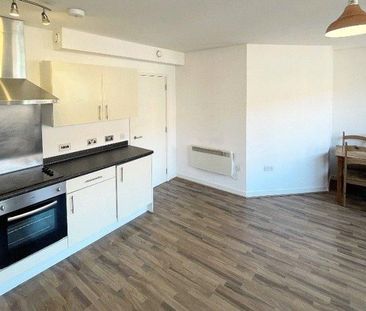 2 bedroom apartment to rent - Photo 4