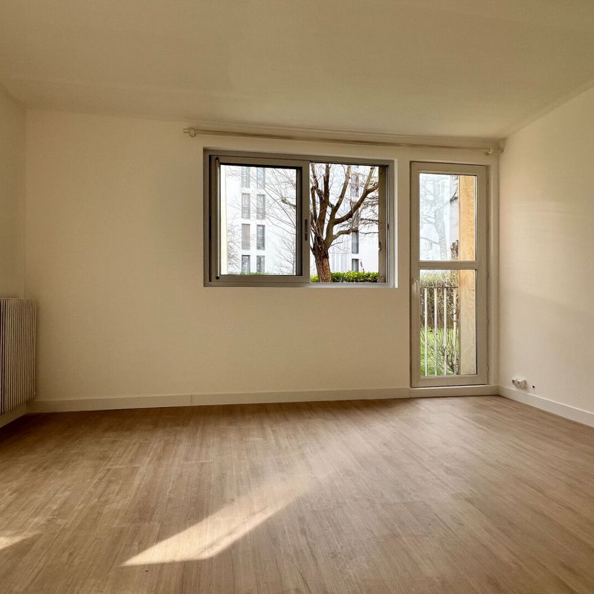 Appartement a louer Les Lilas - Loyer €870/mois charges comprises ** - Photo 1