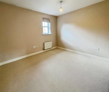 4 bedroom semi-detached house to rent - Photo 5