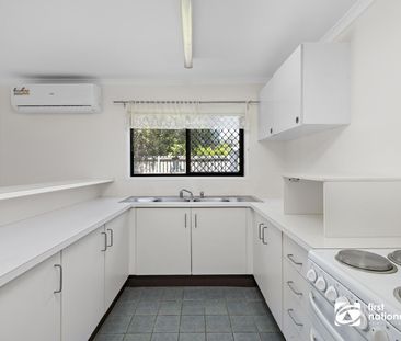 LOVELY TWO BEDROOM LOW SET VILLA IN CENTRAL CAPALABA - WITH LARGE F... - Photo 5