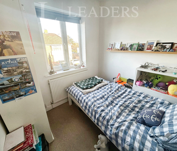 3 bedroom house to rent St. Michaels Road, Cheltenham, GL51 - Photo 5