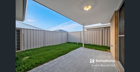 Spacious, Modern, and Perfectly Located - Brand New Dual Key! - Photo 5