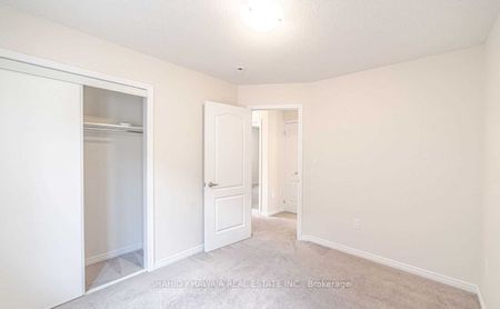 Detached Home For Lease | X8139500 - Photo 2