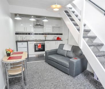 1 bedroom terraced house to rent - Photo 2