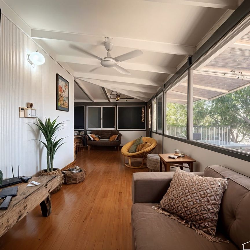 Fully Furnished Character Pearlers Cottage Available Now - Photo 1