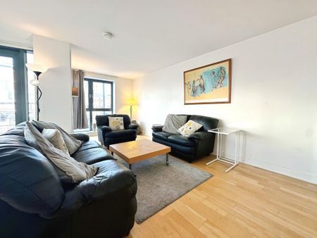 2 bedroom flat to rent - Photo 3