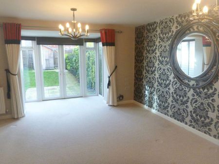 3 bedroom terraced house to rent - Photo 2