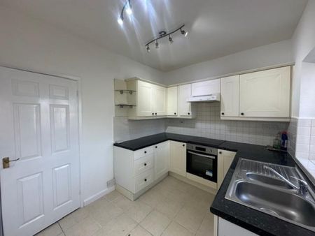2 bedroom House To Let - Photo 2