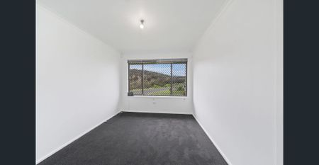 Practical Family Home - Photo 4