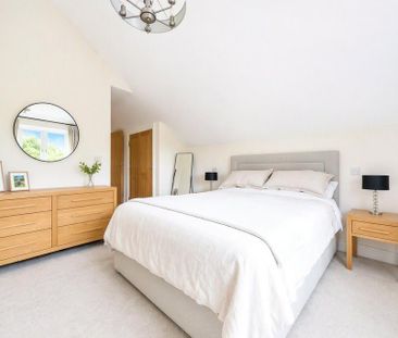 3 bedroom semi-detached house to rent - Photo 5