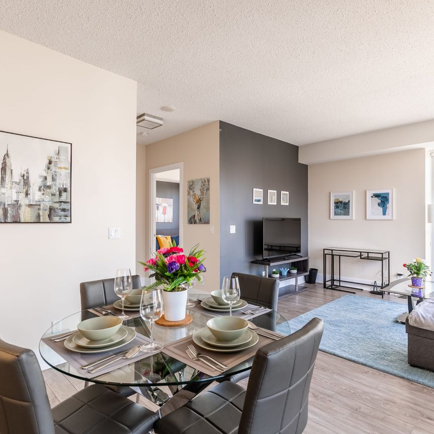 Luxury 1BR Condo - King Bed - Stunning City Views! - Can be rented from November 1, 2023 to March 1, 2024 - Photo 1