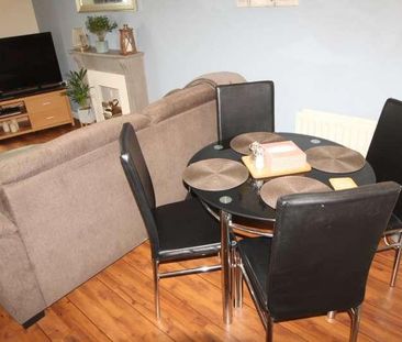 The Thatchers, Halesowen, West Midlands, B62 - Photo 4