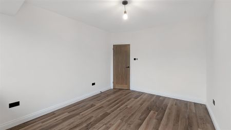 2 Bedroom Bungalow - Photo 4