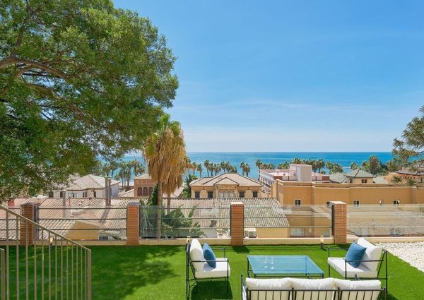 Calle Sierra de los Castillejos, Málaga, Andalusia 29016