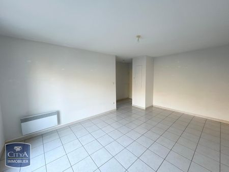 Location Appartement 2 pièces 46m² CASTRES 81100 - Photo 2