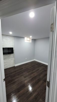 For Lease - 275 River Oaks Boulevard Unit# Lower Level, Oakville, Ontario - Photo 1