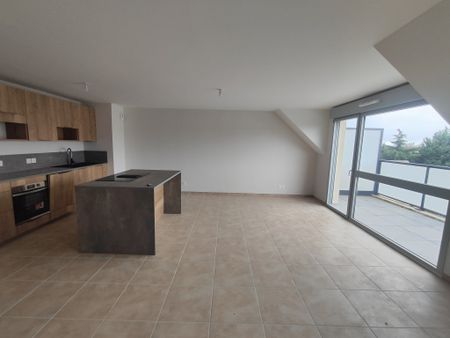 Location Appartement 3 pièces 101m² BEAUNE 21200 - Photo 5