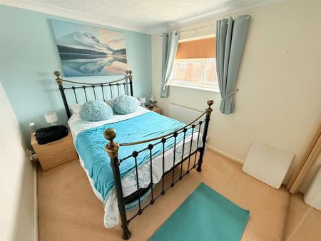 2 bedroom semi-detached house to rent - Photo 3