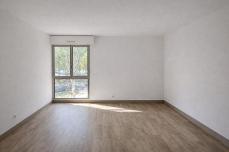 Location Appartement 5 pièces 107m² SOISSONS 02200 - Photo 5