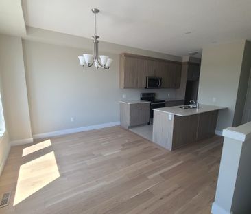 For Lease - 177 Edgevalley Road Unit# 160, London East, Ontario - Photo 1