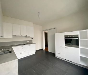 Zeer ruim en sfeervol appartement op topligging - Photo 2